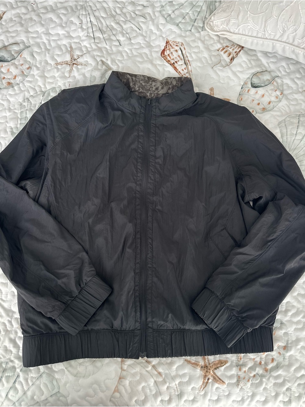 lululemon athletica Reversible Bomber Jacket - Picture 4 of 4
